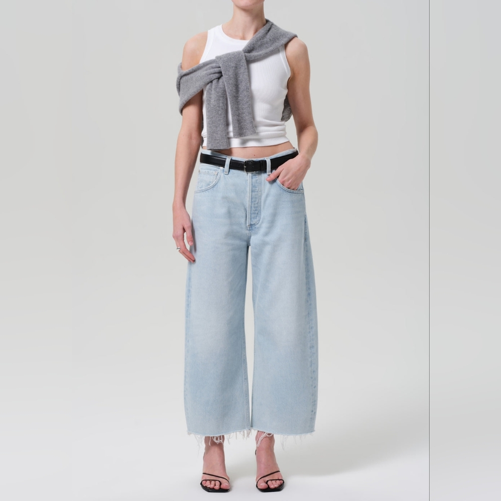NWT Citizens of Humanity Ayla Raw Hem Cropped